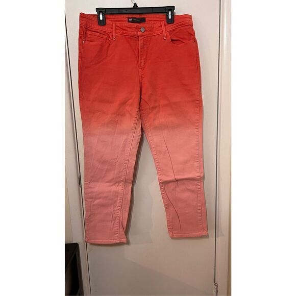 Levi's Women's Mid-Rise Skinny Colored Stretch Casual Jeans in Coral Size 32 - Picture 2 of 13
